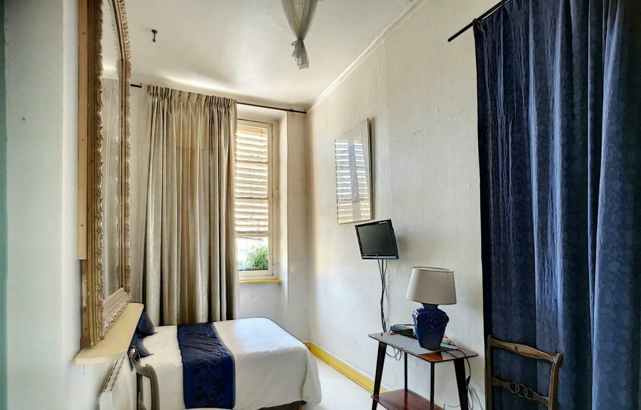 Chambres Les Soyeuses Lyon Exterior foto